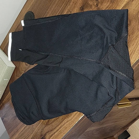 Saucony leggings for running or biking. - Picture 1 of 7